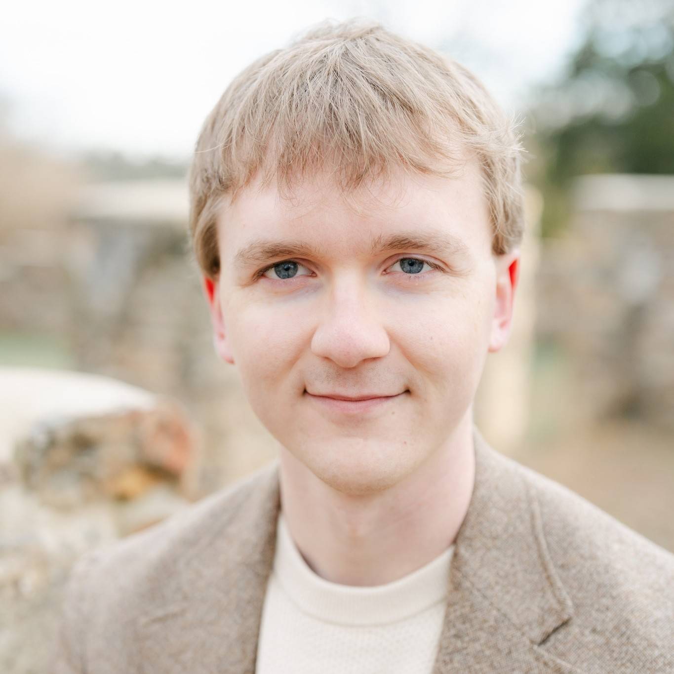 Simonds Headshot